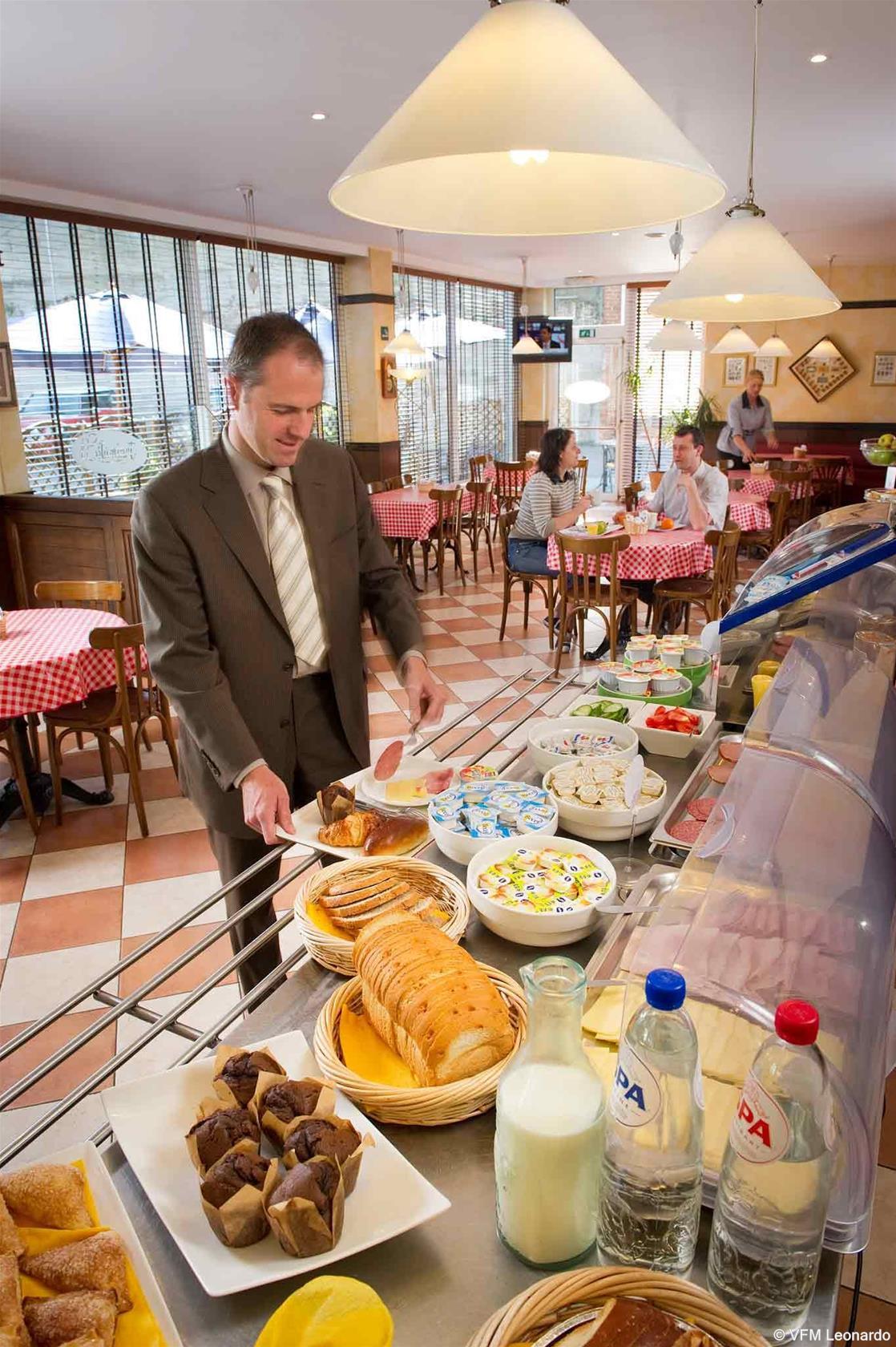 B&B Hotel Mons Gare Dış mekan fotoğraf